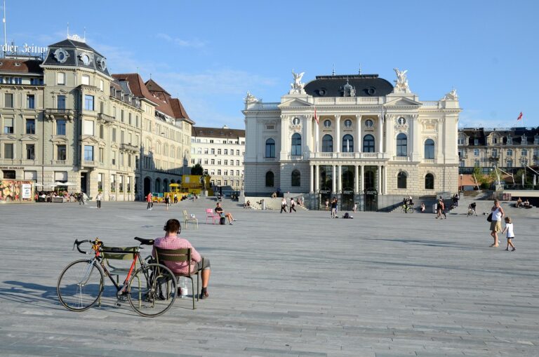 Zürich in Vollendung: Ein Eröffnungswochenende für die Sinne am Opernhaus (19.–21. September 2025)